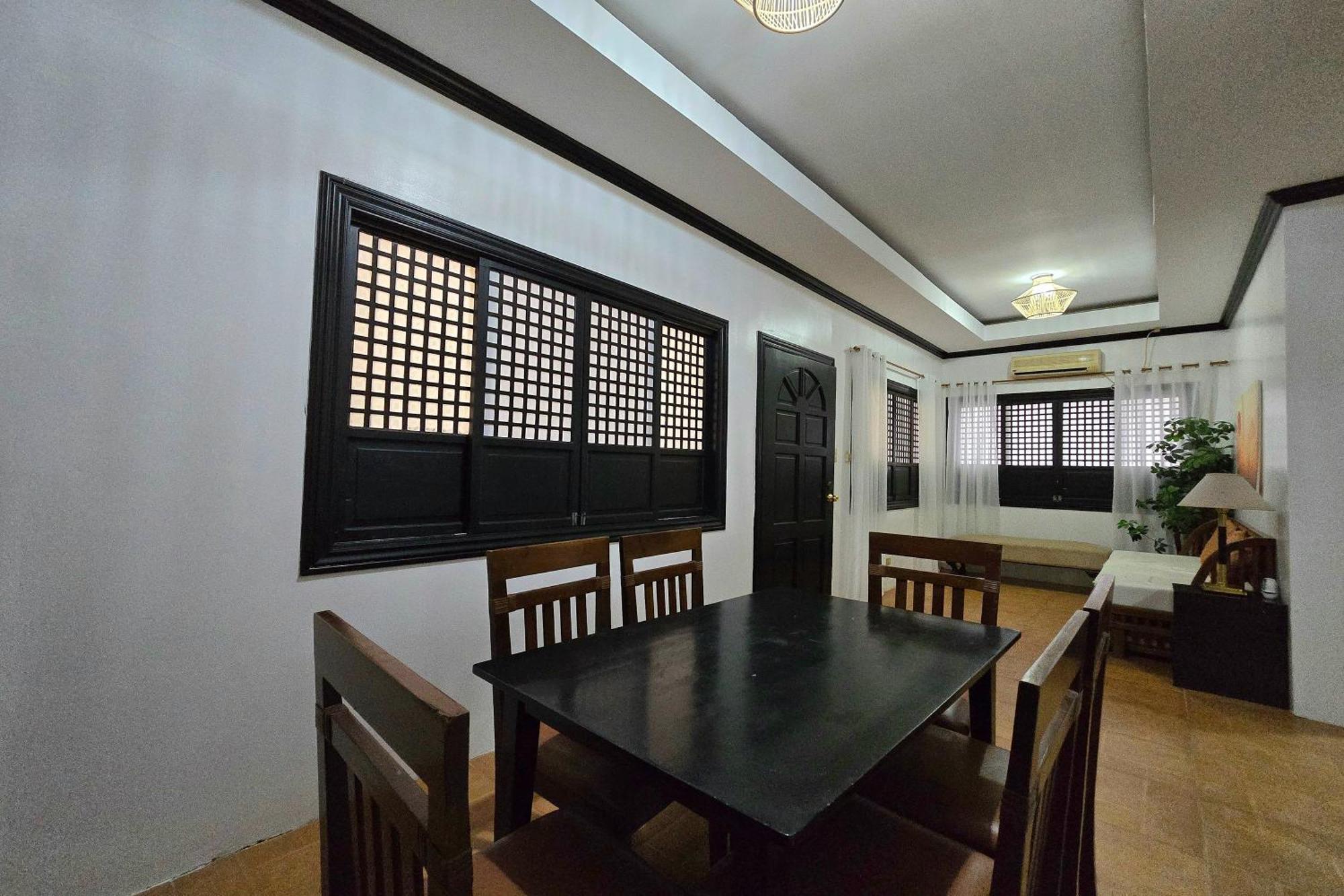 Grand Villa Laguna Bay Exterior photo