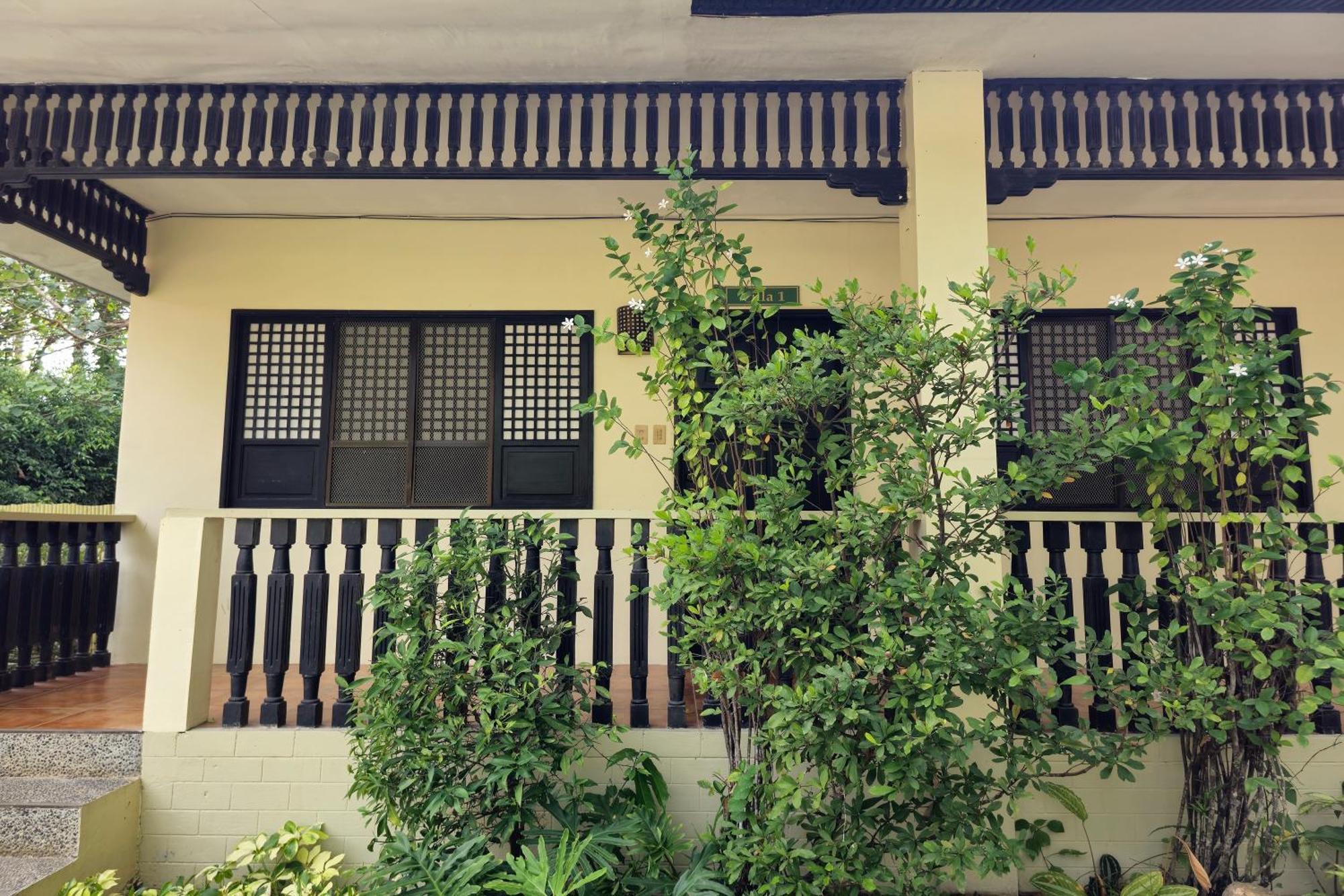 Grand Villa Laguna Bay Exterior photo