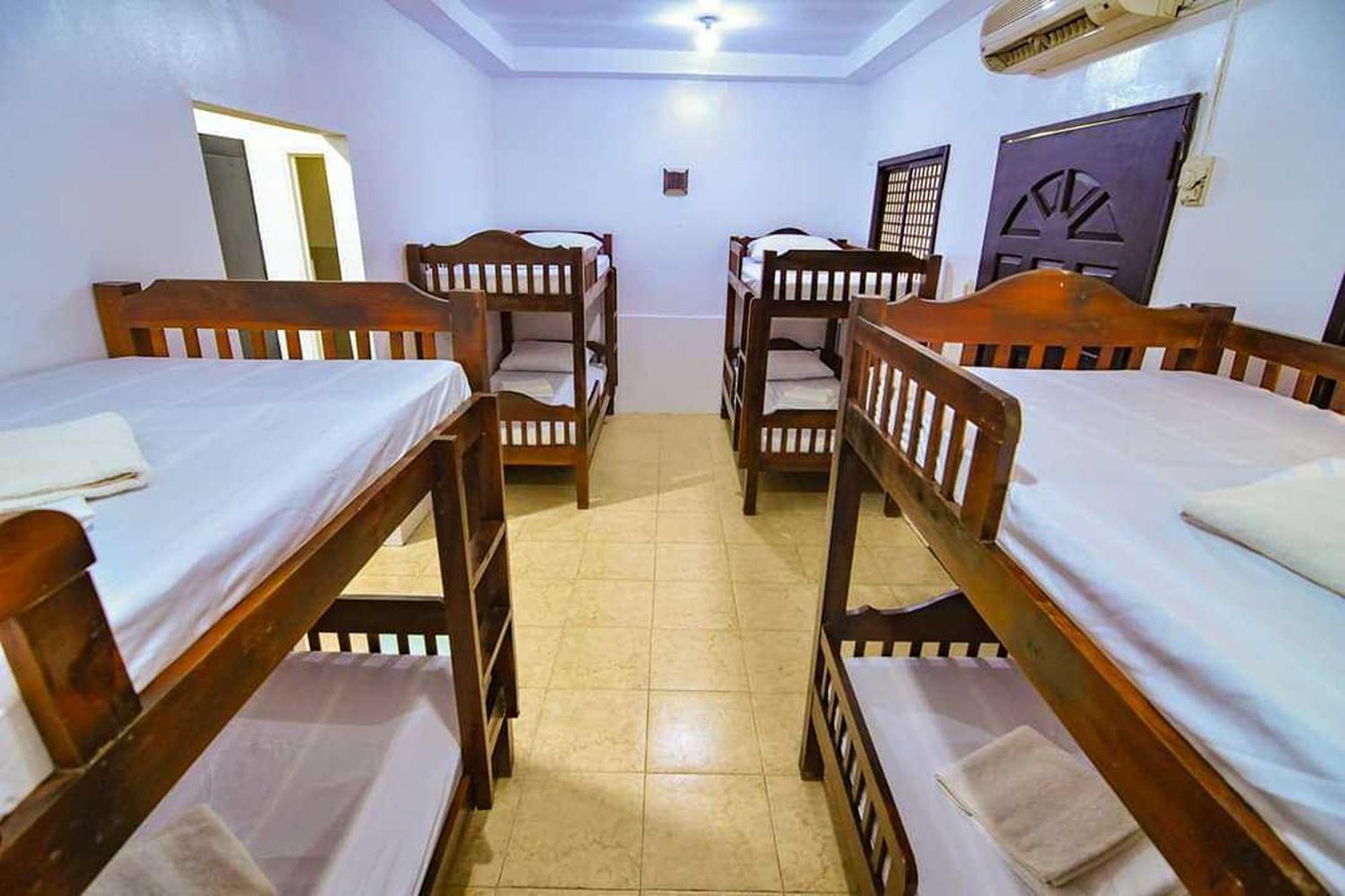 Grand Villa Laguna Bay Exterior photo